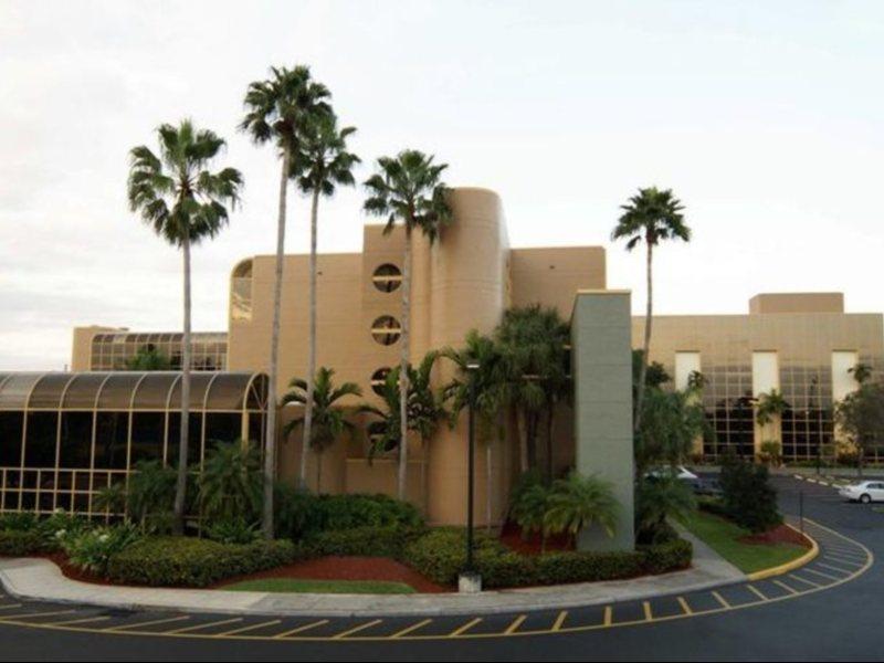 Sawgrass Grand Hotel And Suites Sports Complex سَنرايز المظهر الخارجي الصورة